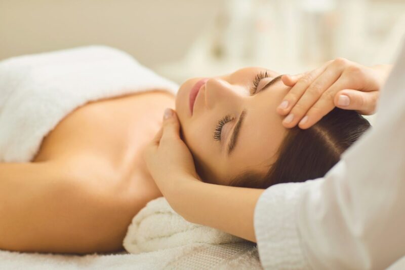 Aura Beauty & Spa